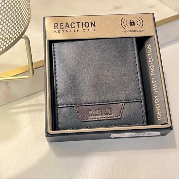 Reaction Kenneth Cole Other - Reaction Kenneth Cole RFID Protection Wallet. Leather. New In Box.